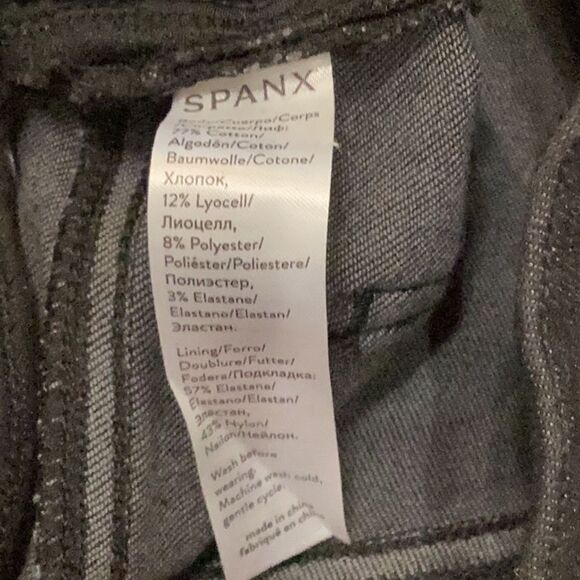 SPANX Women's Distressed Denim Skinny Pants black Small - Picture 8 of 9